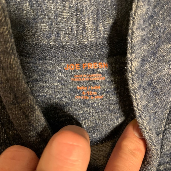 Cute sweater - Picture 2 of 2